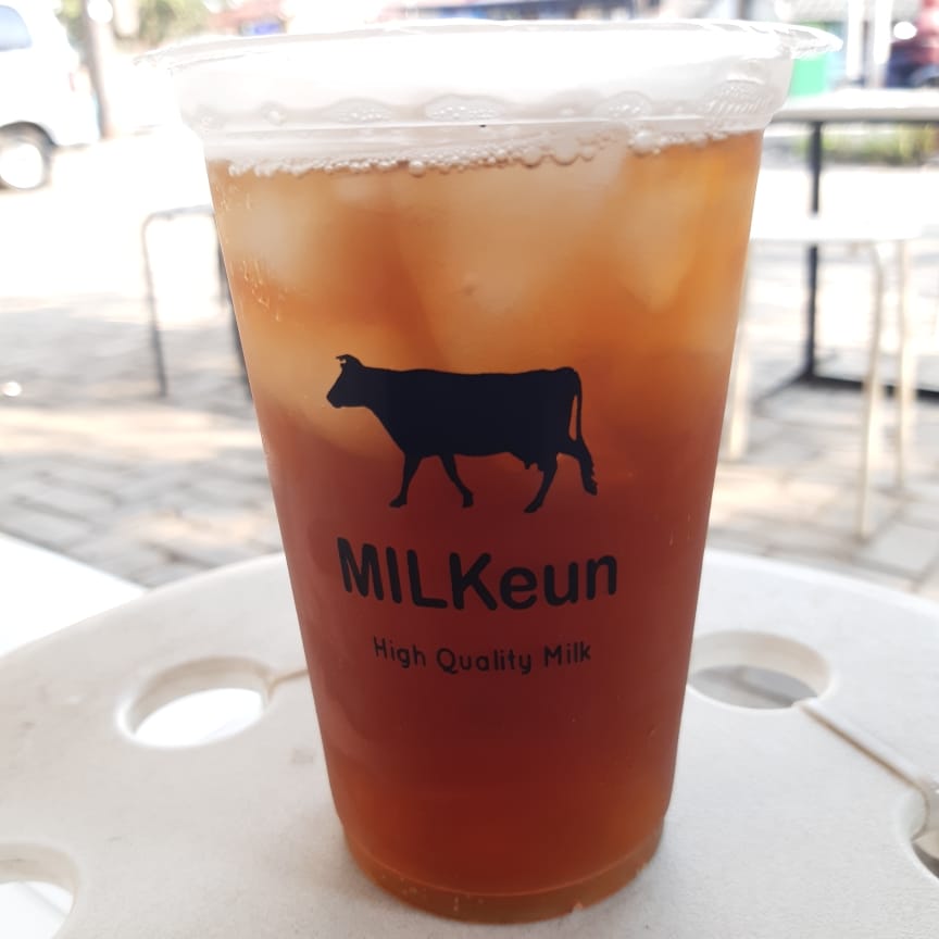 Strawberry Tea